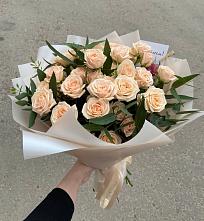 Букет Кремовые розы Латте в Новой Майне