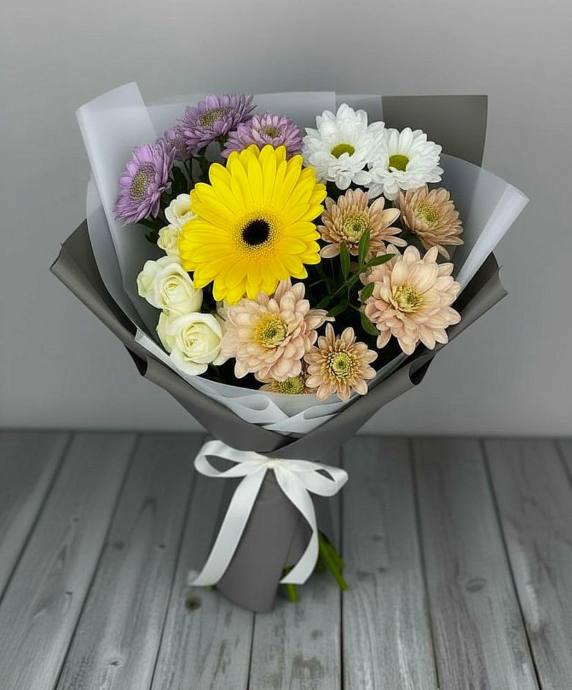 Букет цветов из: Розы, Герберы и Хризантемы в Новой Майне