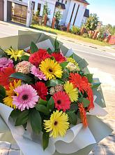 Букет цветов из:  Герберы #REPLACE_PRED# Новой Майне