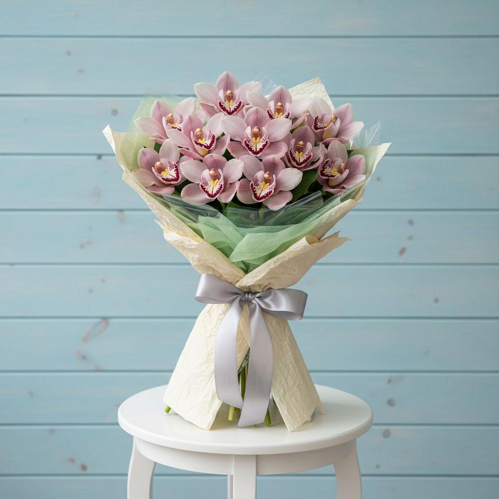 Букет цветов из: Орхидеи и Розы в Новой Майне