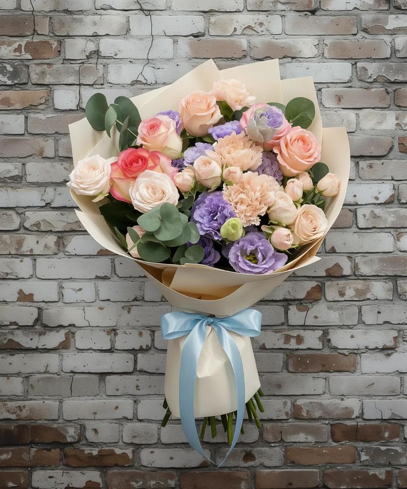 Букет цветов из: Розы, Лизиантусы и Гвоздики в Новой Майне