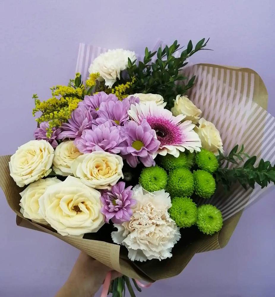 Букет цветов из: Хризантемы, Розы, Гвоздики и Герберы в Новой Майне