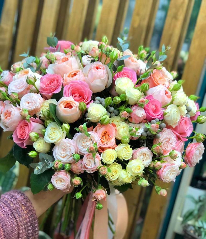 Букет цветов из: Розы в Новой Майне