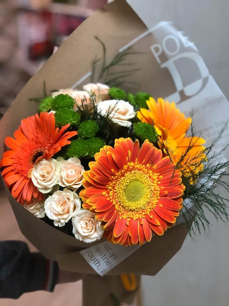 Букет цветов из: Герберы, Хризантемы и Розы в Новой Майне