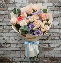 Букет цветов из:  Розы, Лизиантусы и Гвоздики в Новой Майне