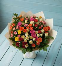 Букет Микс из разноцветных кустовых роз в Новой Майне